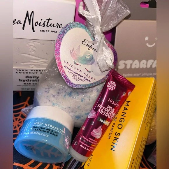 Skin Care Bundle 🧴🛁 All New With Tags - Picture 2 of 11